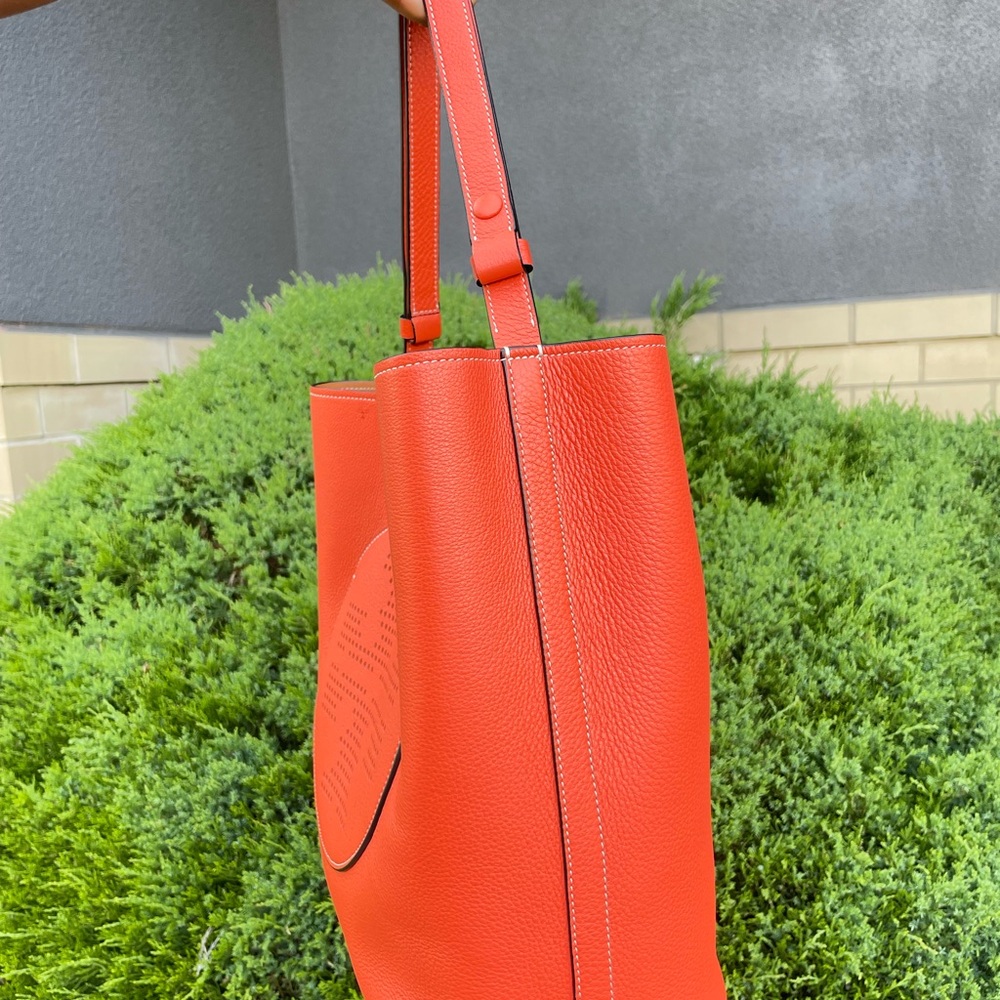 Tory Burch Pebbled Leather Hobo Bag - Picture 3 of 16
